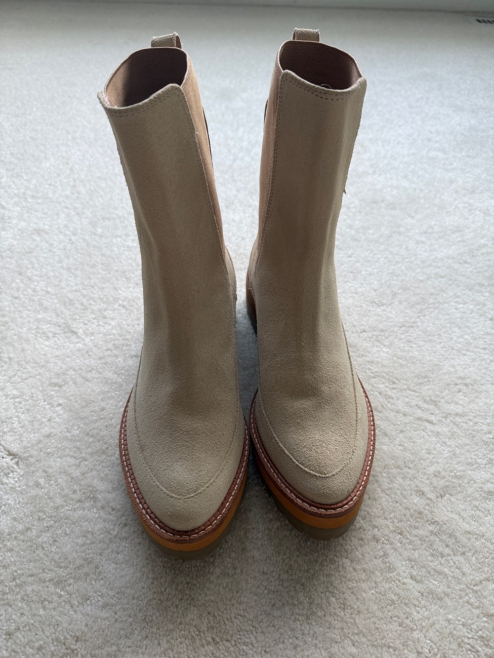 Kaanas Belgrade combat boots in beige suede